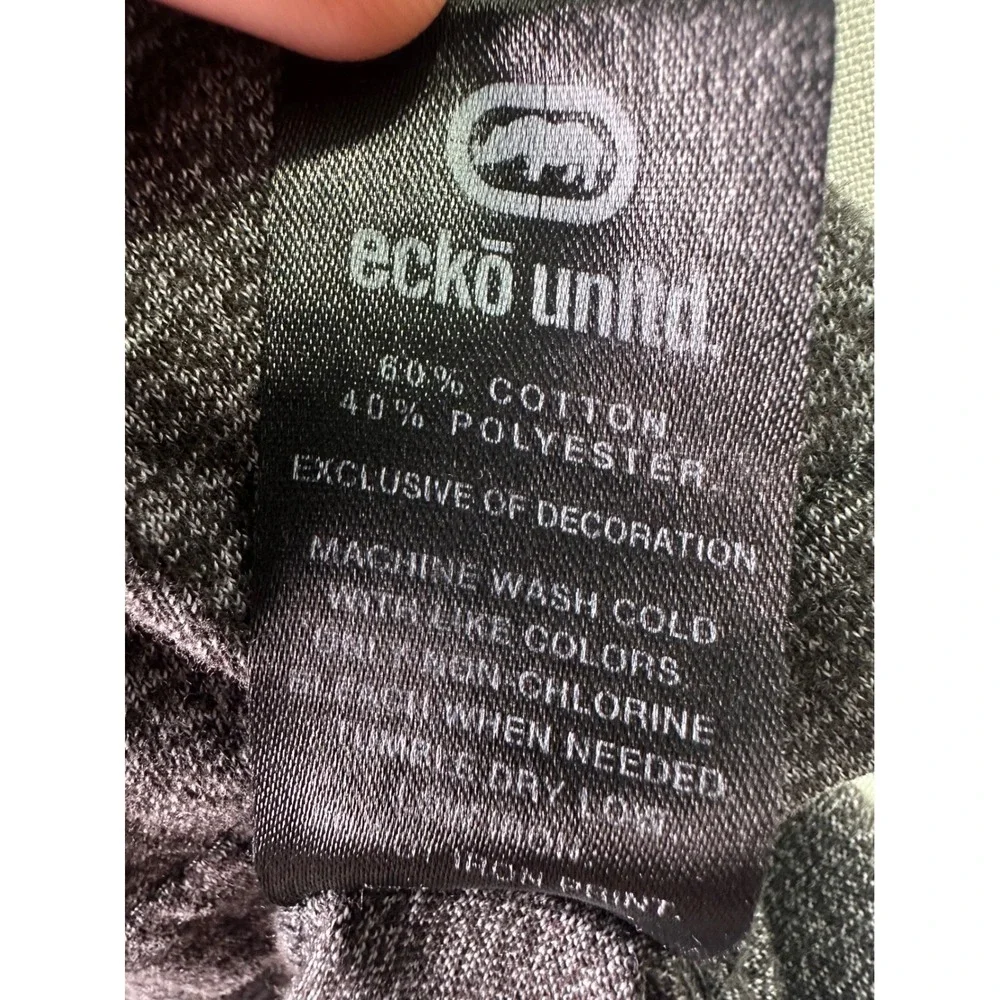 Ecko Unltd Y2K Men Gray Heather V Neck Short Sleeve Graphic T Shirt World Famous